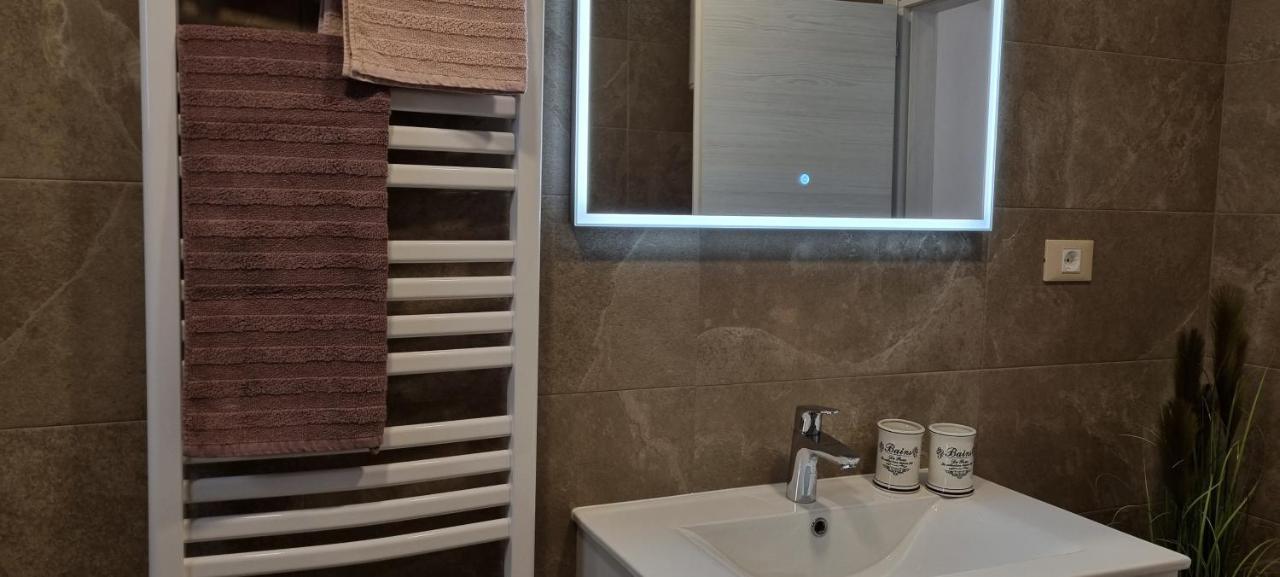 N&G Apartments Rovinj Extérieur photo